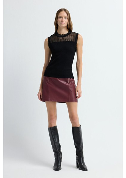 Tül Detaylı Kolsuz Triko Bluz Siyah 11544676001 modelleri