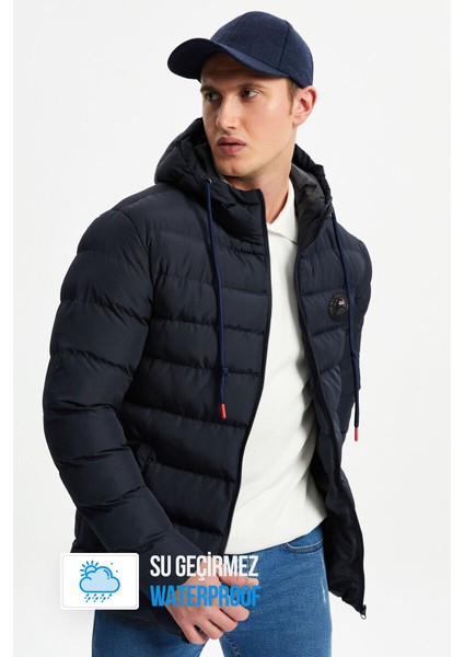 İçi Astarlı Su ve Rüzgar Geçirmez Cepli Kapüşonlu Erkek Mont