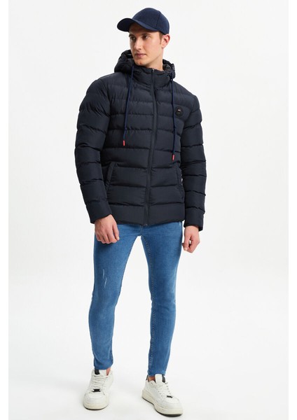 İçi Astarlı Su ve Rüzgar Geçirmez Cepli Kapüşonlu Erkek Mont