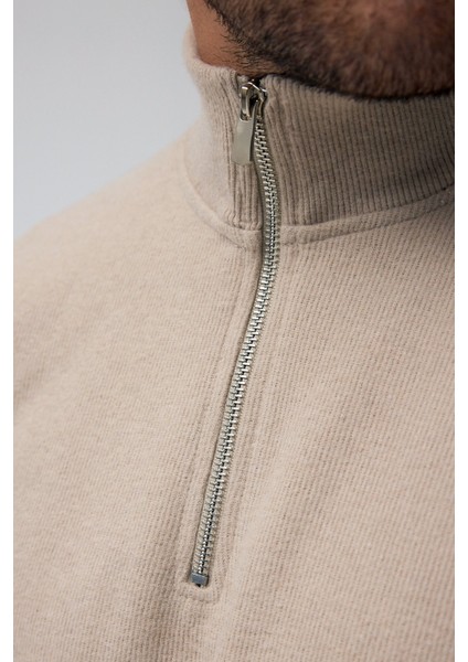 Erkek Bej Standart Fit Normal Kesim Pamuklu Yarım Fermuarlı Dik Yaka Pamuklu Sweatshirt fırsatları