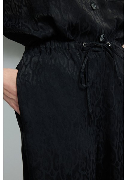 Beli Lastikli Jakar Pantolon Siyah 153M2239000 modelleri