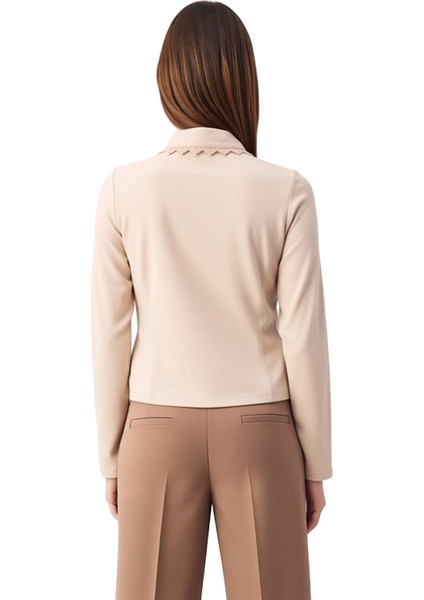 Kadın Polo Yaka Düğmeli Esnek Örme Üst Dantel Yaka Detaylı Kaliteli Şık Rahat Modern Zarif modelleri