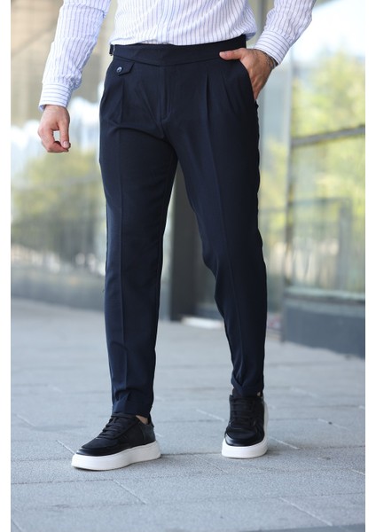 Kuşaklı Pileli Kemer Detaylı Old Money Kumaş Pantolon fırsatları