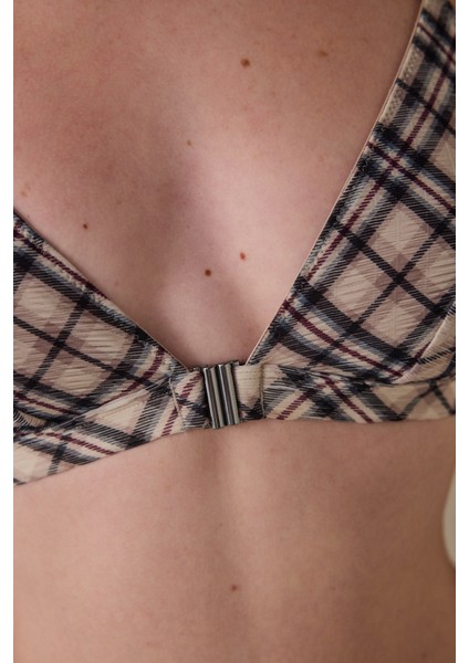 Önden Açılan Balensiz Desteksiz Üçgen Sütyen