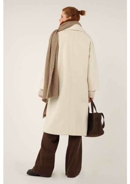 Kruvaze Düğmeli Kaşe Kaban Ekru