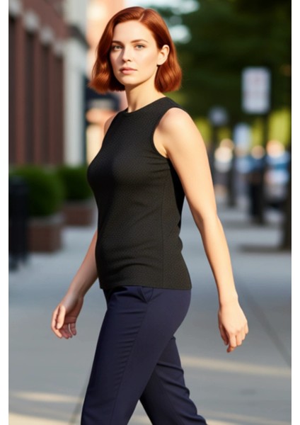 Kadın Vücudu Saran Ince Triko Bisiklet Yaka Kolsuz Kaliteli Şık Rahat Modern Zarif Günlük