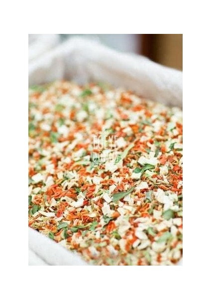 Egeye Dönüş Karışık Sebze Kurusu - 100 Gr. (Kurutulmuş Granül Ispanak, Pırasa, Havuç, Domates Içerir. -Yemeklik, Çorbalık, Baharat Değirmenine Uygun 4 Sebze Mix)