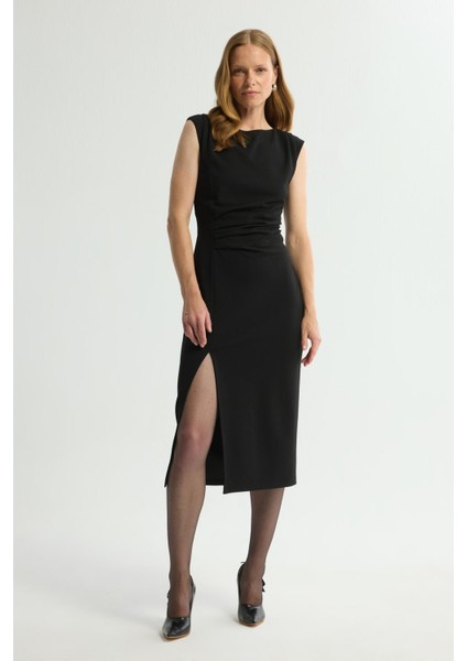 Düşük Kol Önü Drapeli Elbise Siyah 124L9746000