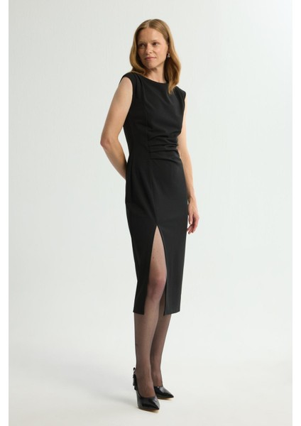 Düşük Kol Önü Drapeli Elbise Siyah 124L9746000 fırsatları