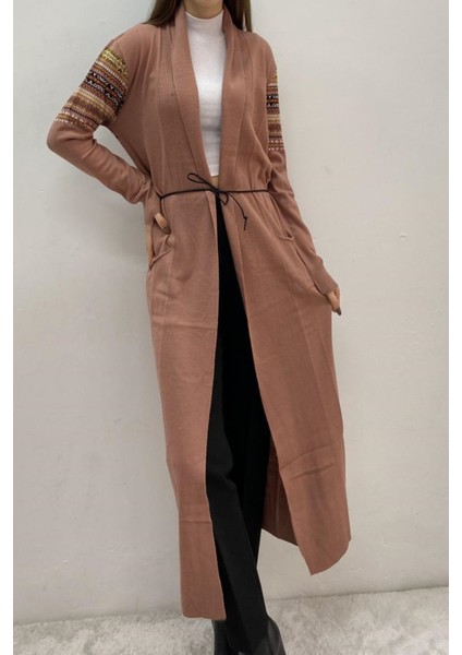 Bayan Uzun Kilim Desen Saç Örgü Ceket