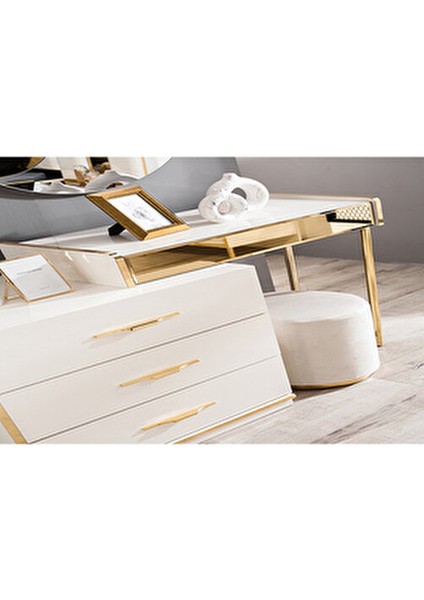 MDF Alyans Yatak Odası Takımı Modern Tasarım 200 cm Yatak Boyu ile