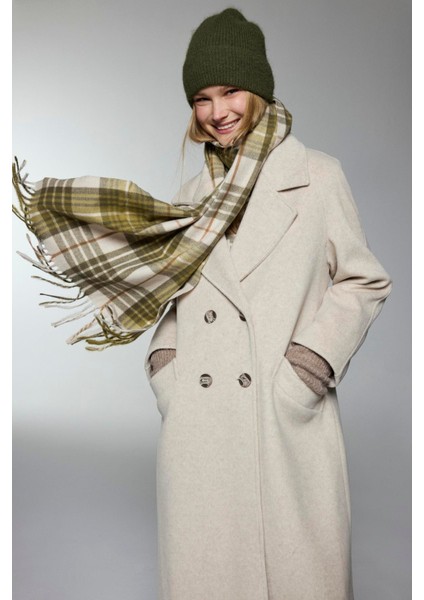 Kruvaze Yaka Cep Detaylı Kaşe Kaban