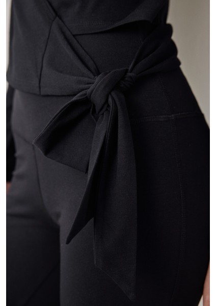 Siyah Wrap Bağlamalı Üst