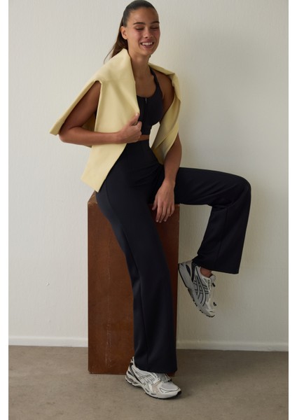 Siyah Yüksek Bel Toparlayıcı Etkili Düz Paça Pantolon