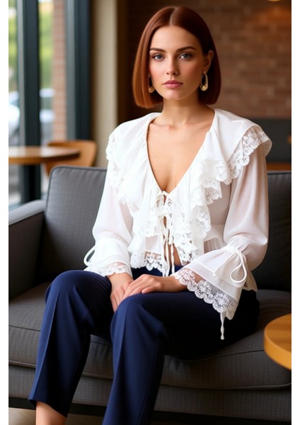 Kadın V Yaka Dantel Detaylı Fırfırlı Bluz Yazlık Şıklık ve Konfor Kaliteli Şık Rahat Modern