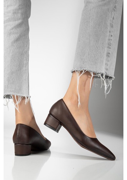 Kadın Hakiki Deri Kahverengi Sivri Burun Özel Tasarım Klasik Topuklu Ayakkabı modelleri