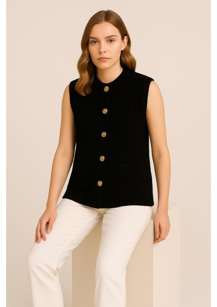 Kadın Önü Gold Düğmeli Örgülü Oversize Kolsuz Triko Yelek fırsatları