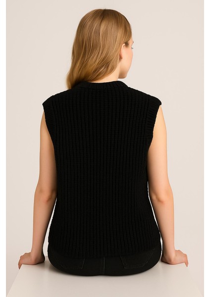 Kadın Önü Gold Düğmeli Örgülü Oversize Kolsuz Triko Yelek indirimleri