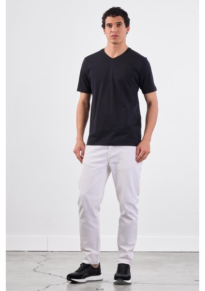 Siyah V Yaka Pamuklu Düz Renk Slim Fit Erkek T-shirt modelleri