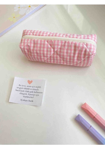 Pembe Pötikare Kapitone Kalemlik – Astar­lı, Puf Puf Yumuşacık, Geniş Hacimli 1. Sınıf Kalite