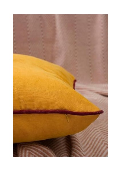 Renk Seçenekli Bordo Biyeli Sarı Kırlent Kılıfı Dekoratif Düz Sade Panoroma Panbiy Sarı Bordo 45X45 fiyatları