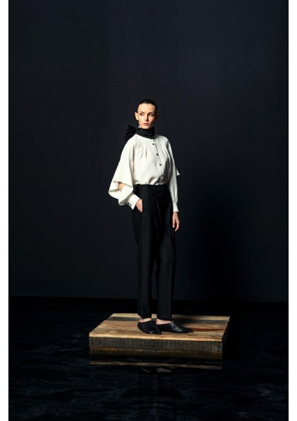 Boyun Bağlamalı Bluz 26W10847 fırsatları