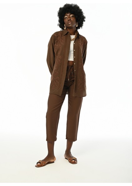 Kadın Önü Nakış Işlemeli Oversize Kesim Gömlek fırsatları