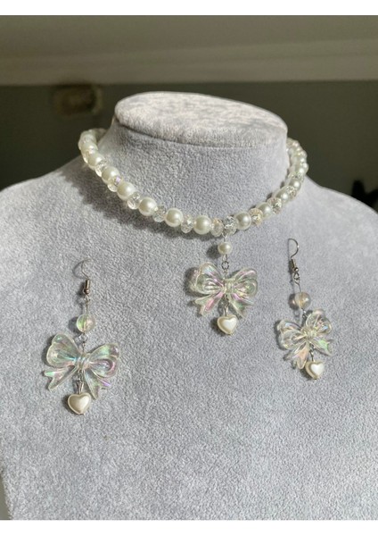 Coquette Incili Hologramlı Fiyonk Kolye ve Küpe Seti fiyatları