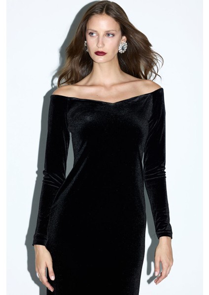 Omuzları Açık Kadife Elbise Siyah 12446046000 indirimleri