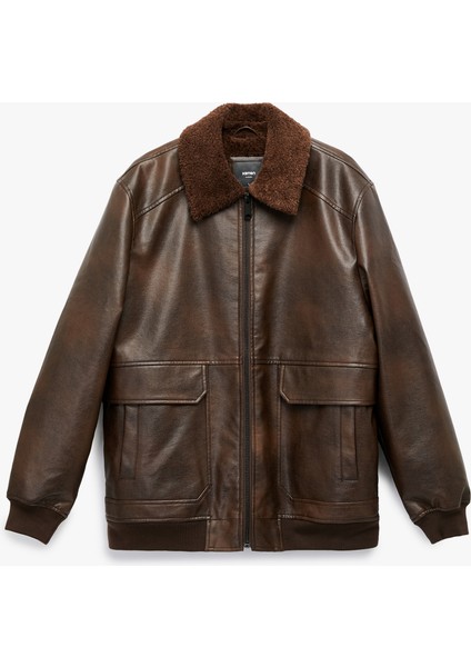 Uzun Kollu Cep Detaylı Slim Fit Fermuarlı Peluş Yaka Kışlık Suni Deri Ceket modelleri