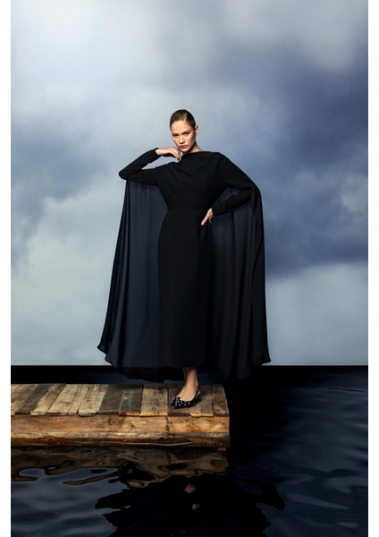 Pelerin Detaylı Uzun Elbise 26W40825 fırsatları