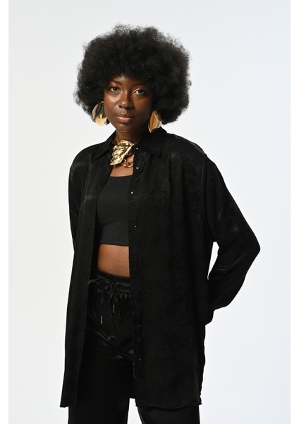 Kadın Siyah Jakarlı Desenli Oversize Gömlek fiyatları