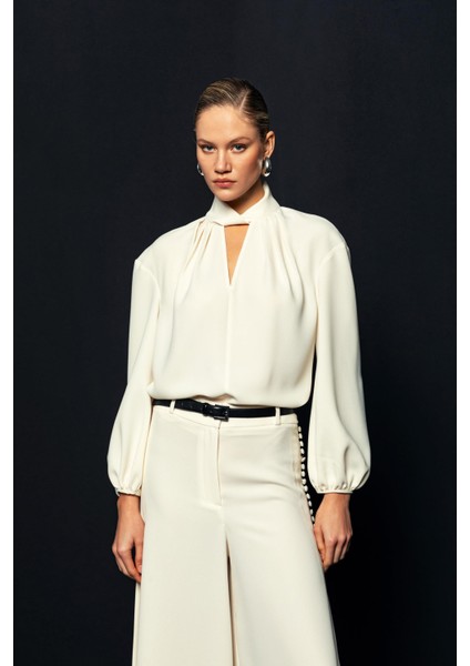 Drapeli Yaka Bluz 26W10854 fırsatları