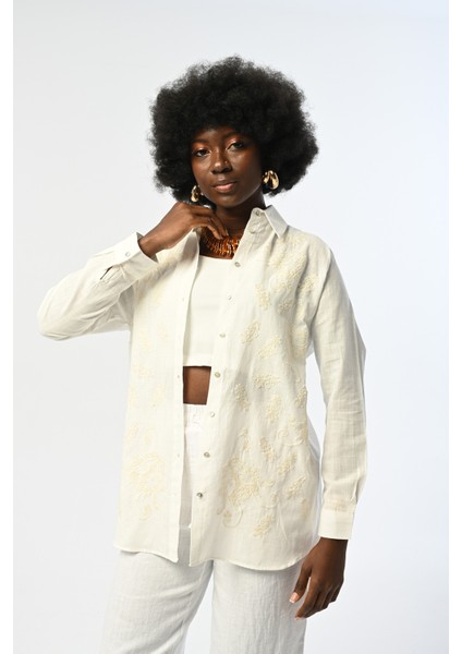 Kadın Nakış ve Pul Işlemeli Ekru Oversize Gömlek