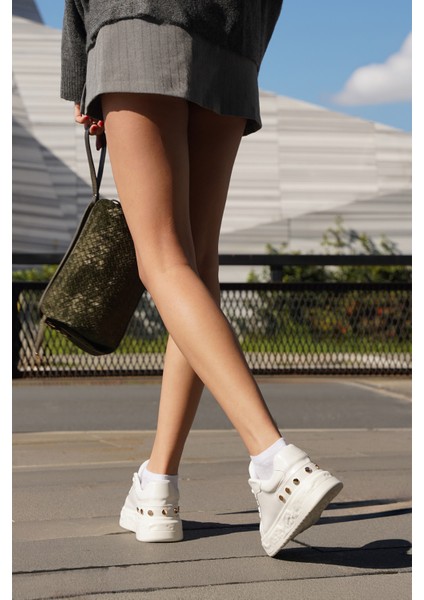 Kadın Sneaker Altın Zımbalı Kalın Desenli Taban Spor Ayakkabı Sirya Beyaz fiyatları