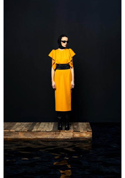 Volan Kol Detaylı Midi Elbise 26W40818 fırsatları