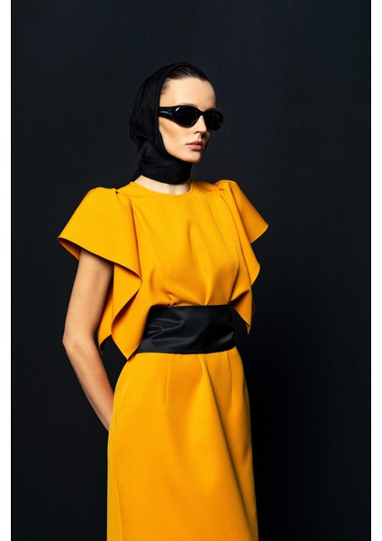 Volan Kol Detaylı Midi Elbise 26W40818 indirimleri