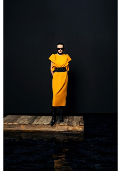 Volan Kol Detaylı Midi Elbise 26W40818