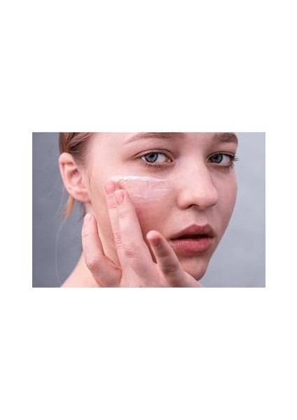 Yaşlanma Karşıtı Krem Kırışıklık Önlemeye Yardımcı Besleyici Onarıcı Anti-Aging Krem modelleri