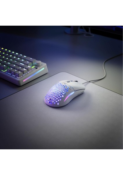Model O Eternal Rgb Kablolu Gaming Mouse - 55G Ağırlık - Kişiselleştirilebilir Rgb - 6 Tuş - 12K Dpı - Beyaz- GLO-OE-W-WHT