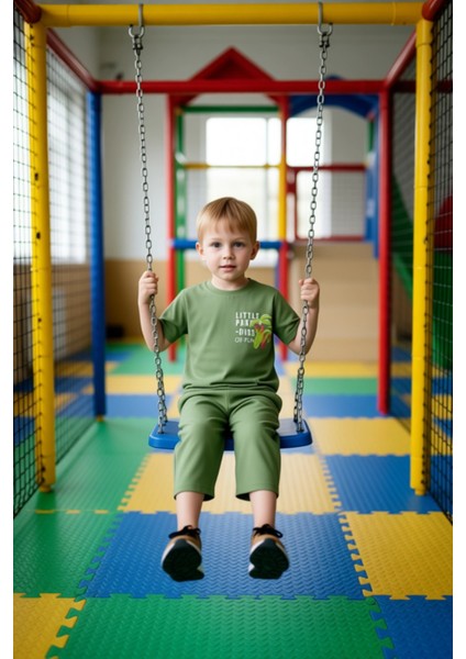 Erkek Çocuk Pamuklu Bisiklet Yaka Kısa Kollu T Shirt ve Şort Takımı Kaliteli Şık Rahat modelleri