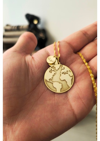 925 Ayar Gümüş 24 Ayar Altın Kaplama 2 Isimli Dünya Figürlü Kolye