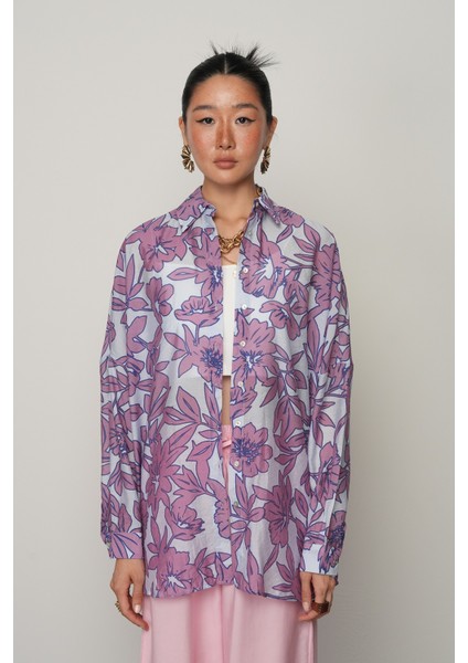 Kadın Mavi Renk Çiçek Desenli Oversize Kesim Gömlek