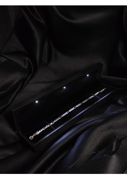 Erkek 925 Ayar Gümüş 4mm Figaro Bileklik Işıklı Kutuda - Eşe, Babaya, Sevgiliye Hediyelik modelleri