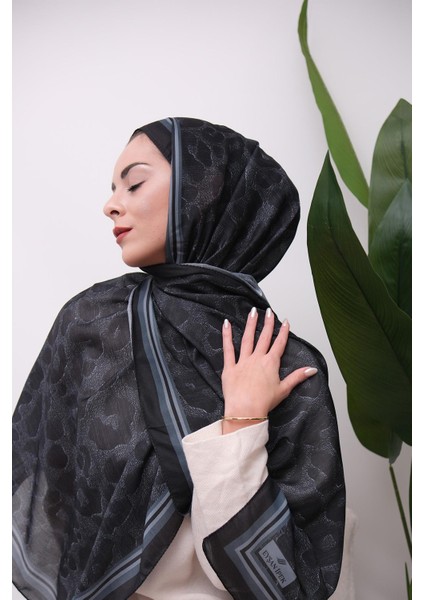 Leopar Desenli Dijital Soft Şal indirimleri