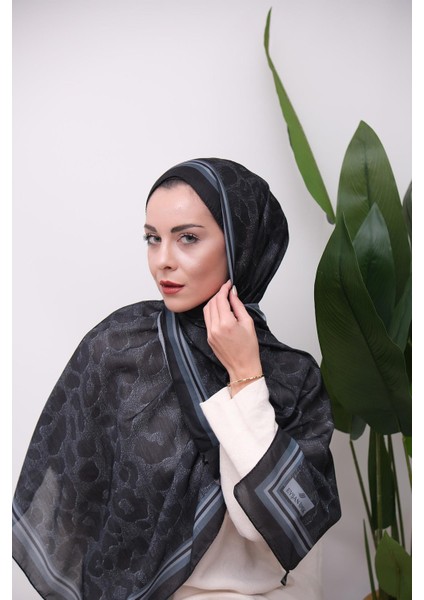 Leopar Desenli Dijital Soft Şal