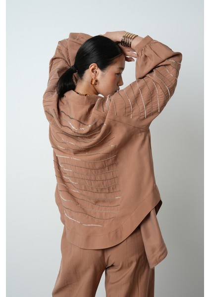 Kadın Arkası ve Kolları Yatay Taş Işlemeli Oversize Kesim Kimono fiyatları