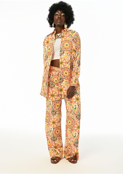 Kadın Geometrik Desenli Oversize Kesim Gömlek fırsatları