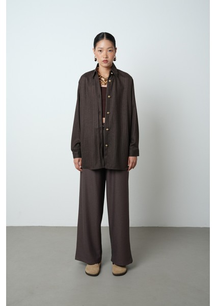 Kadın Kahverengi Düz Altın Düğme Detaylı Oversize Tesettür Gömlek fırsatları