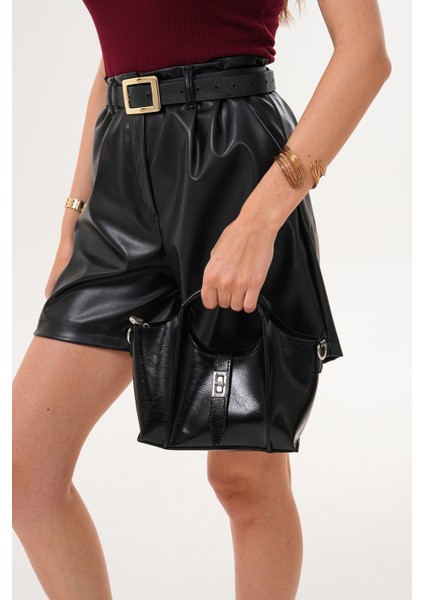 Ekstralı Önü Kilit Detaylı ve Fermuarlı Kadın Omuz Çantası fiyatları